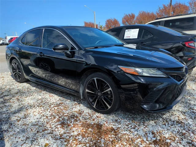 2018 Toyota Camry XSE FWD photo