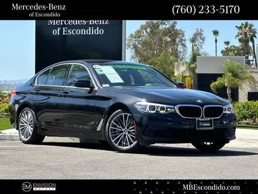2019 BMW 5 Series 530e iPerformance RWD photo
