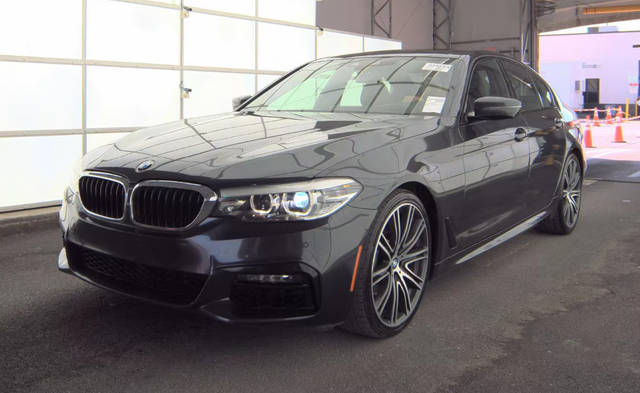 2019 BMW 5 Series 540i RWD photo