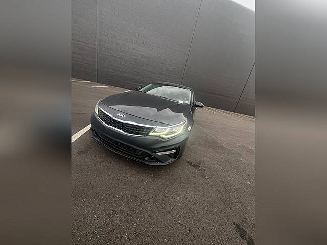 2019 Kia Optima S FWD photo