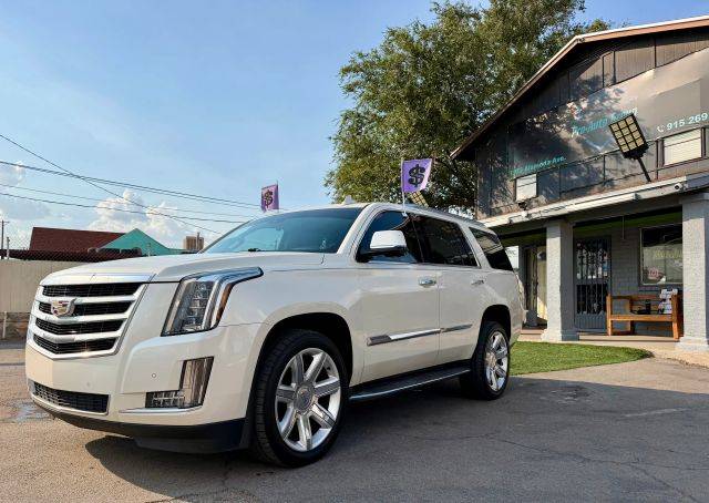2015 Cadillac Escalade Luxury RWD photo