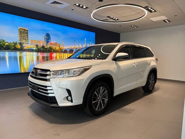 2018 Toyota Highlander XLE AWD photo