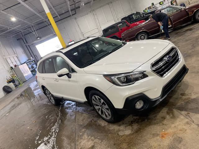 2019 Subaru Outback Touring AWD photo