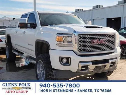 2017 GMC Sierra 2500HD Denali 4WD photo