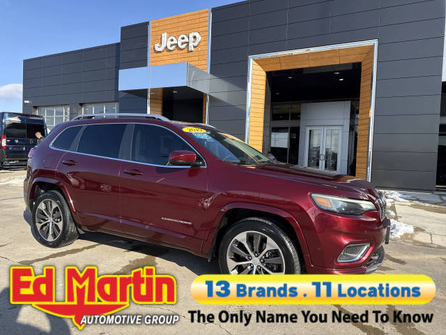 2019 Jeep Cherokee Overland FWD photo