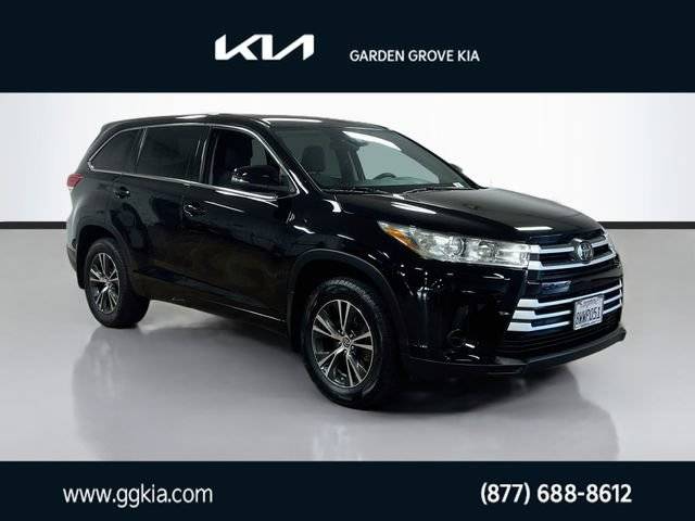 2018 Toyota Highlander LE AWD photo