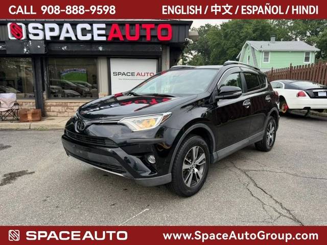 2018 Toyota RAV4 XLE AWD photo
