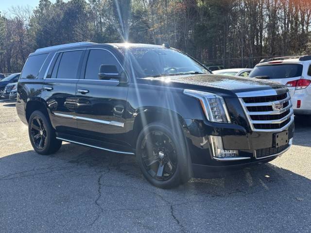 2019 Cadillac Escalade Luxury 4WD photo