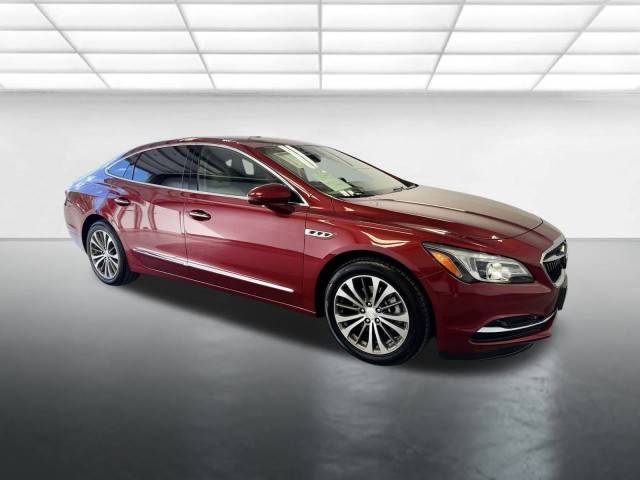 2019 Buick LaCrosse Essence FWD photo