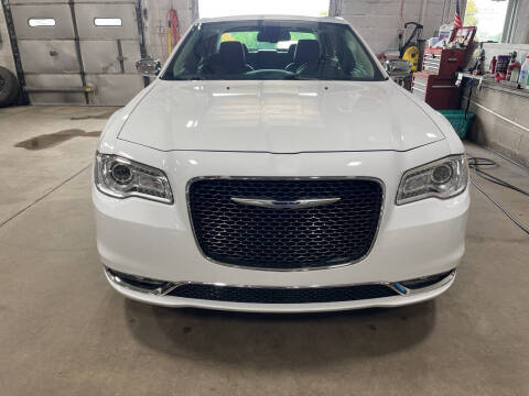 2019 Chrysler 300 Limited AWD photo