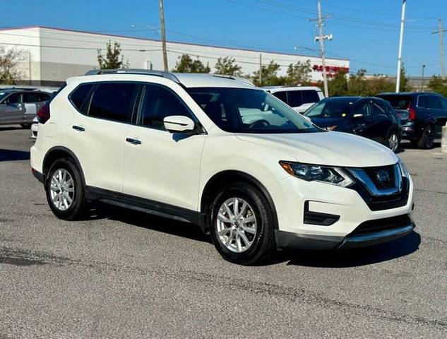 2018 Nissan Rogue SV FWD photo