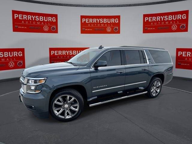 2019 Chevrolet Suburban LT 4WD photo