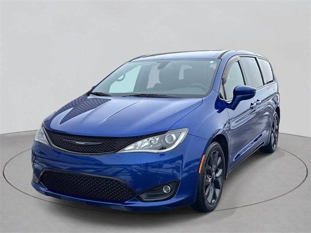 2019 Chrysler Pacifica Minivan Touring Plus FWD photo