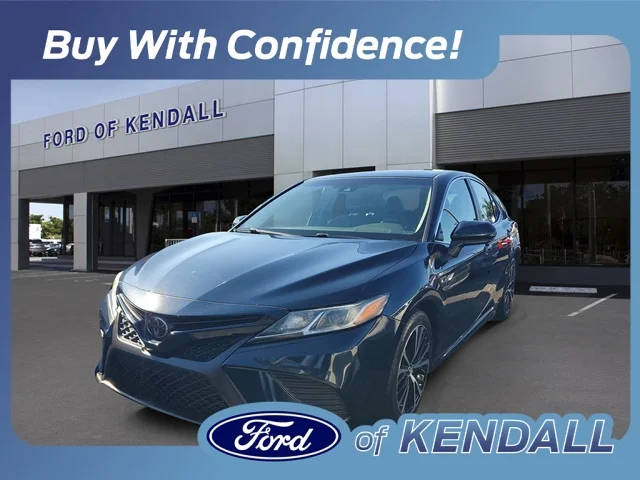 2018 Toyota Camry SE FWD photo