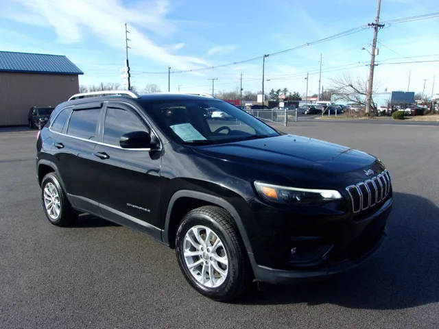 2019 Jeep Cherokee Latitude 4WD photo