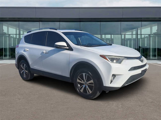 2018 Toyota RAV4 XLE AWD photo