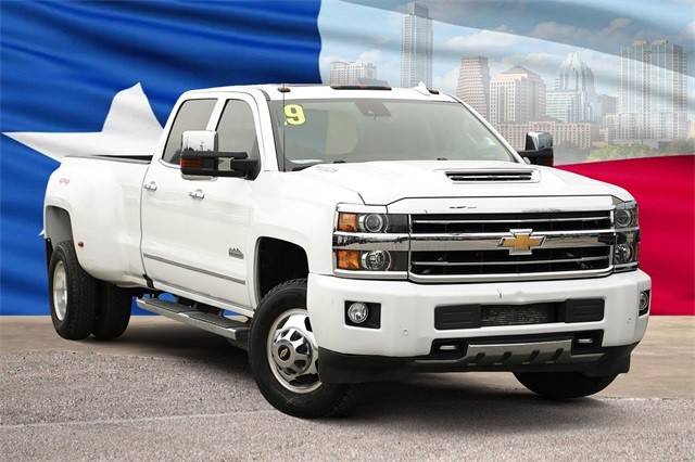 2019 Chevrolet Silverado 3500HD High Country 4WD photo