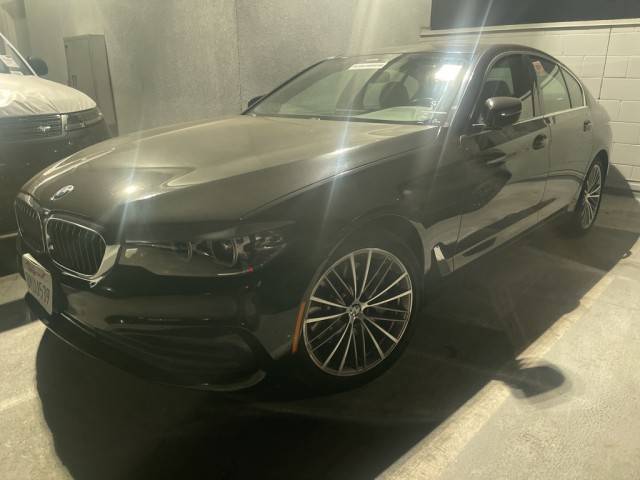 2019 BMW 5 Series 530i RWD photo