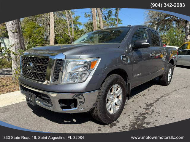 2017 Nissan Titan SV RWD photo