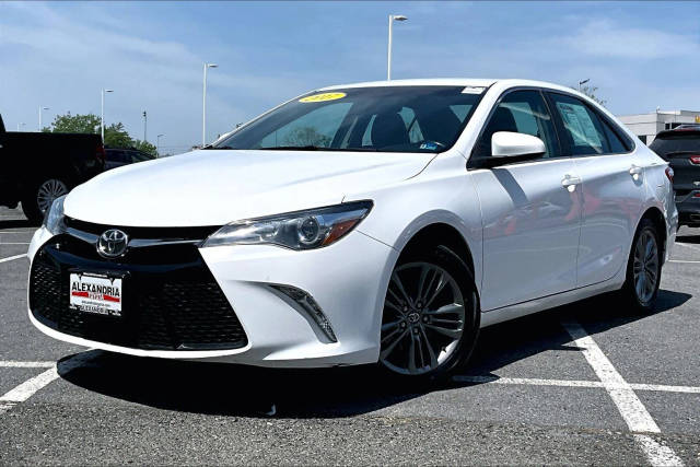 2017 Toyota Camry SE FWD photo