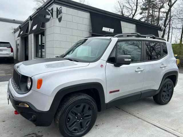 2018 Jeep Renegade Trailhawk 4WD photo