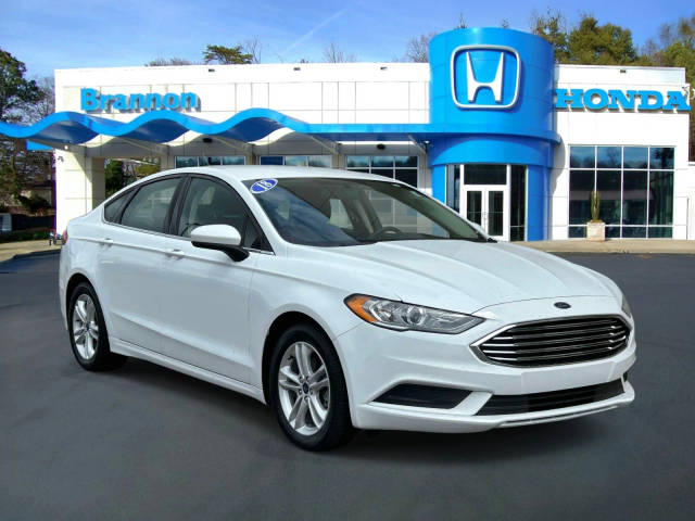2018 Ford Fusion SE FWD photo