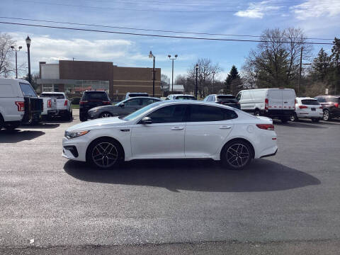 2019 Kia Optima SX FWD photo