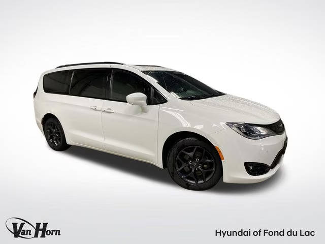 2019 Chrysler Pacifica Minivan Touring L Plus FWD photo