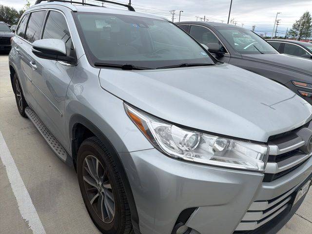 2018 Toyota Highlander XLE AWD photo
