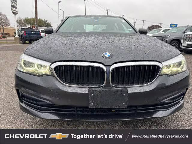 2019 BMW 5 Series 530i xDrive AWD photo