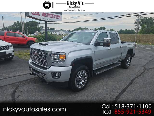 2019 GMC Sierra 2500HD Denali 4WD photo