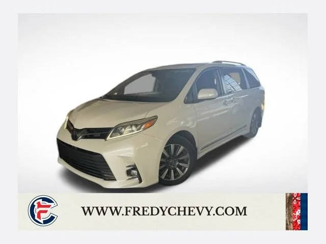 2019 Toyota Sienna Limited Premium FWD photo