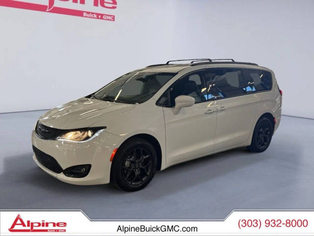 2019 Chrysler Pacifica Minivan Touring L FWD photo