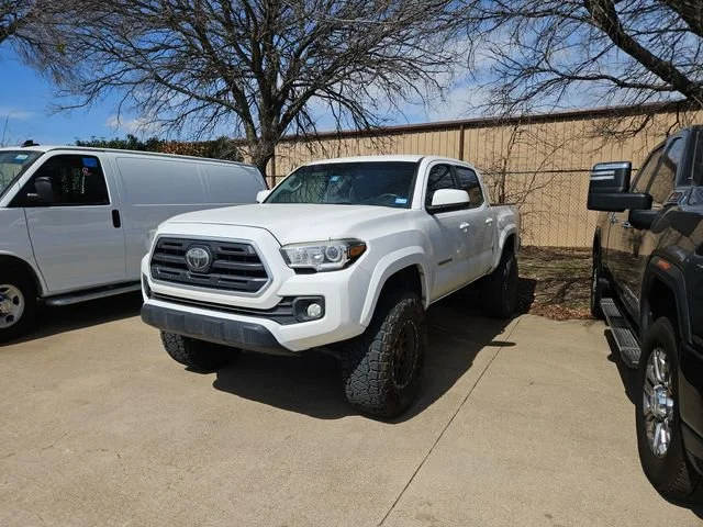 2018 Toyota Tacoma SR5 4WD photo