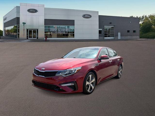 2019 Kia Optima S FWD photo