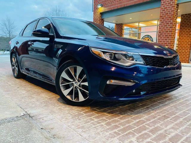 2019 Kia Optima S FWD photo