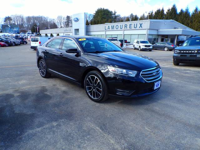 2018 Ford Taurus SEL AWD photo