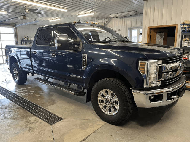 2019 Ford F-350 Super Duty XLT 4WD photo