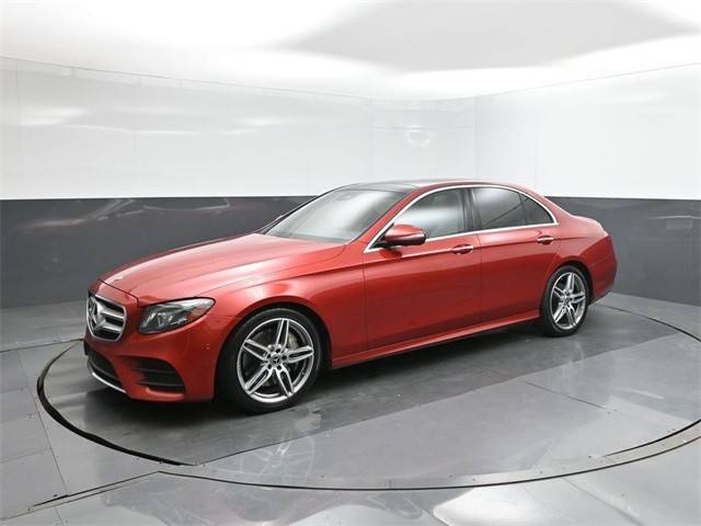 2019 Mercedes-Benz E-Class E 300 RWD photo