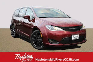 2019 Chrysler Pacifica Minivan Touring Plus FWD photo