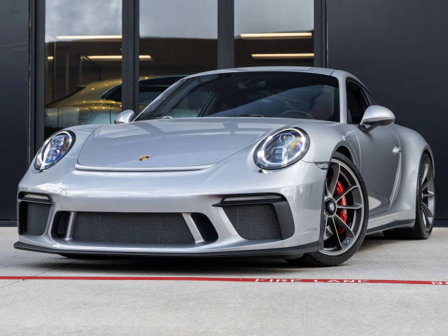 2018 Porsche 911 GT3 GT3 RWD photo