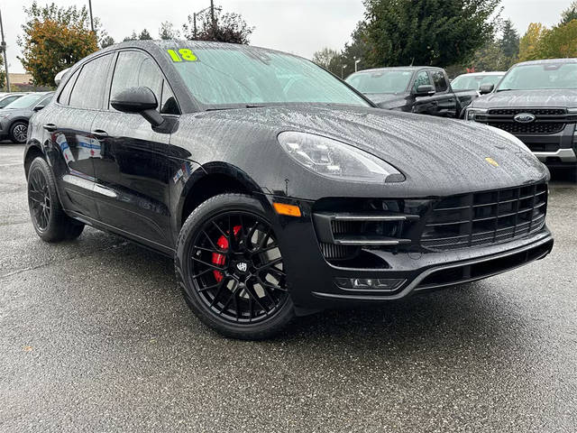 2018 Porsche Macan Turbo AWD photo