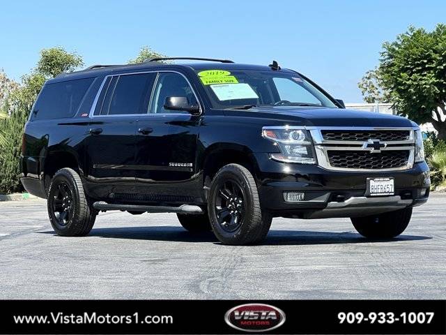 2019 Chevrolet Suburban LT 4WD photo