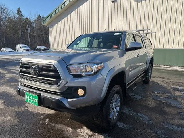 2018 Toyota Tacoma SR5 4WD photo