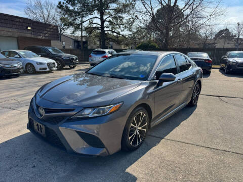 2018 Toyota Camry SE FWD photo