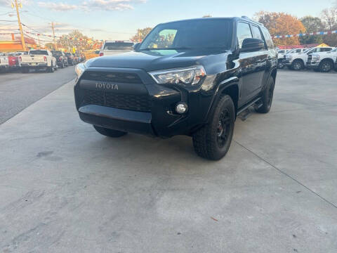 2018 Toyota 4Runner SR5 4WD photo