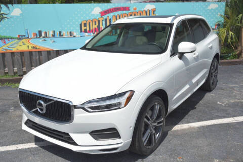 2019 Volvo XC60 Momentum AWD photo