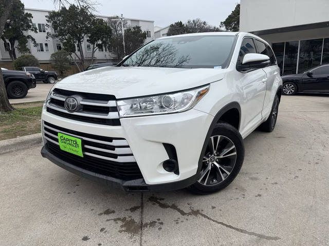 2018 Toyota Highlander LE FWD photo