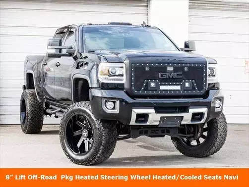 2019 GMC Sierra 2500HD Denali 4WD photo