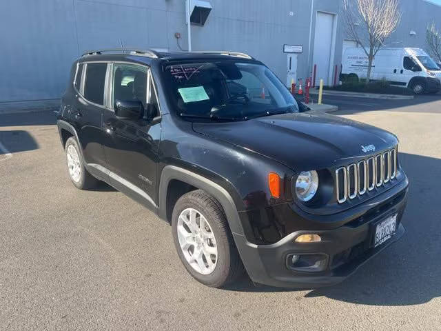 2018 Jeep Renegade Latitude FWD photo